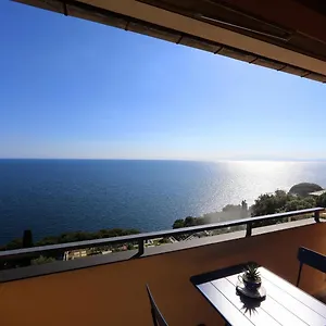 Polanesi Sea View Appartement
